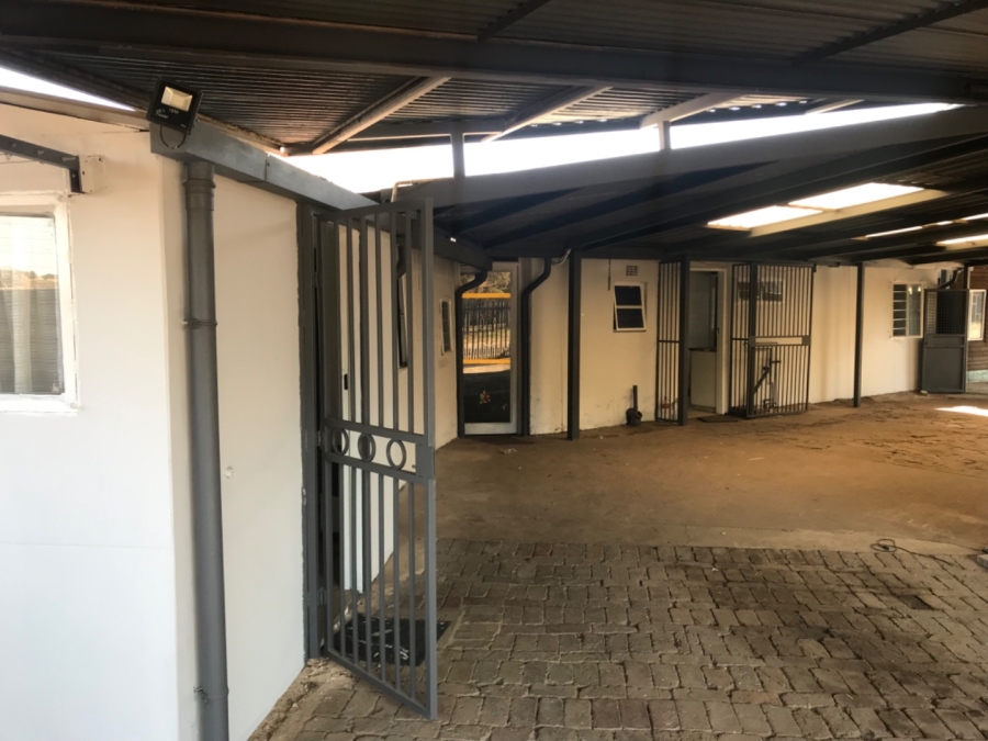 2 Bedroom Property for Sale in Danville Gauteng