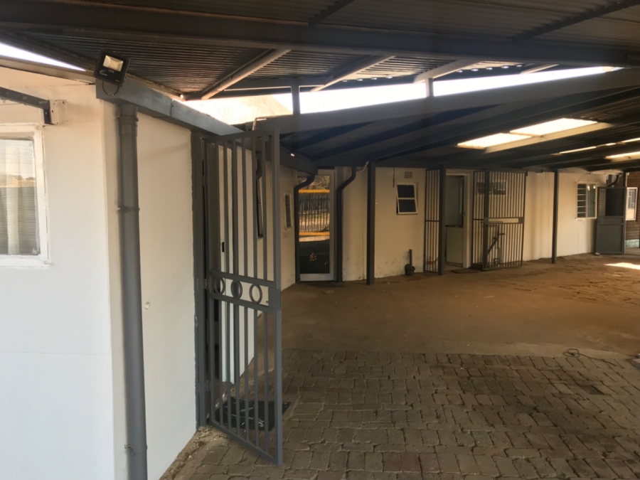 2 Bedroom Property for Sale in Danville Gauteng