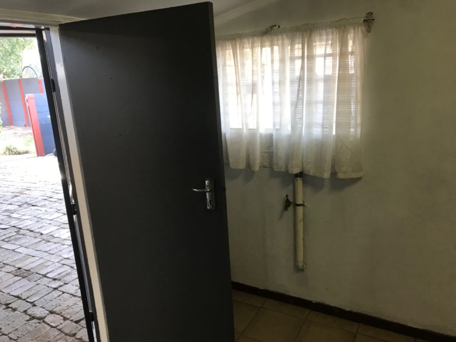 2 Bedroom Property for Sale in Danville Gauteng