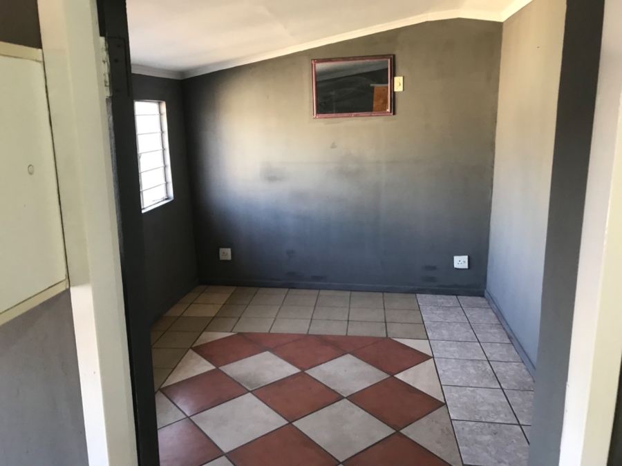 2 Bedroom Property for Sale in Danville Gauteng