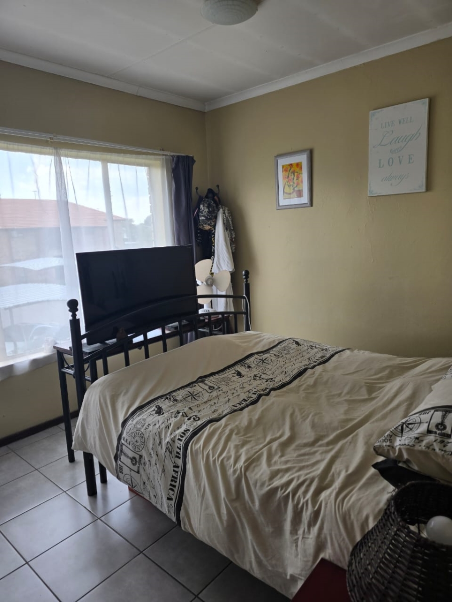 2 Bedroom Property for Sale in Witfield Gauteng