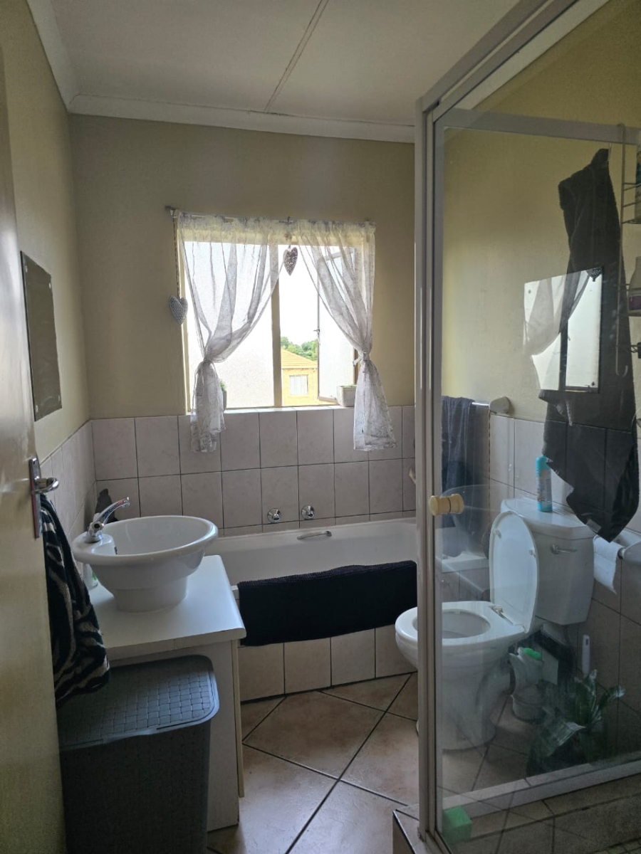 2 Bedroom Property for Sale in Witfield Gauteng