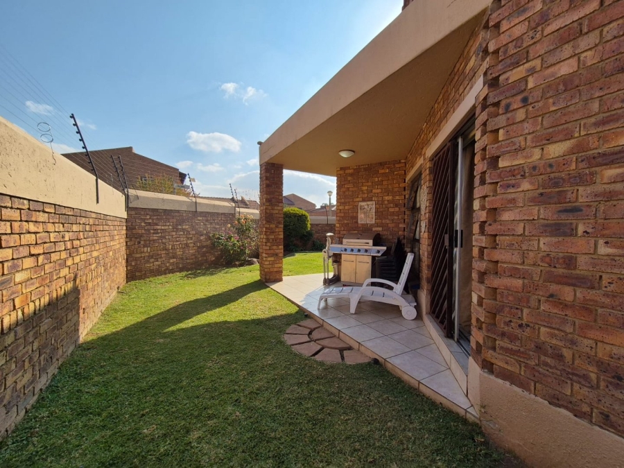 2 Bedroom Property for Sale in Meyersdal Gauteng