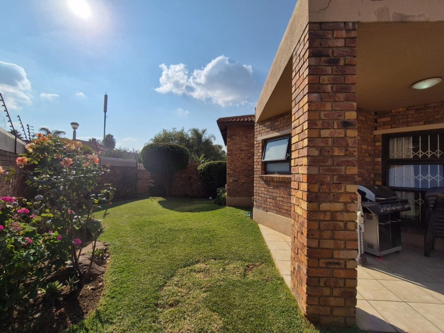 2 Bedroom Property for Sale in Meyersdal Gauteng