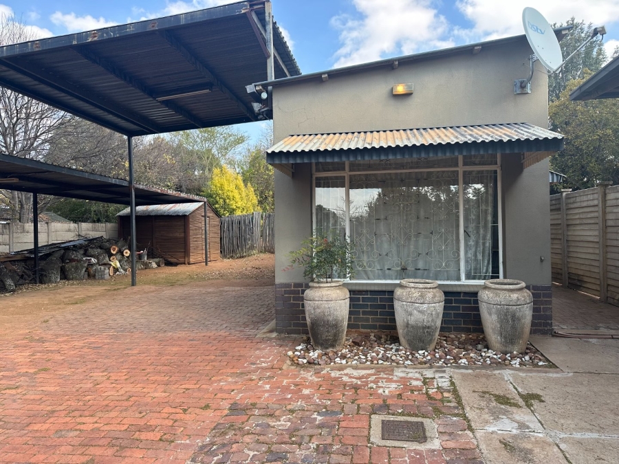 To Let 1 Bedroom Property for Rent in Lyttelton Manor Gauteng