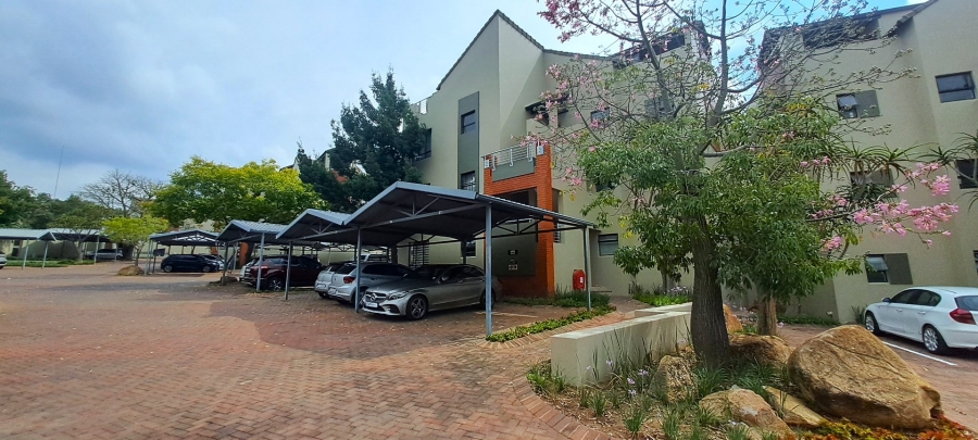 2 Bedroom Property for Sale in Pineslopes Gauteng