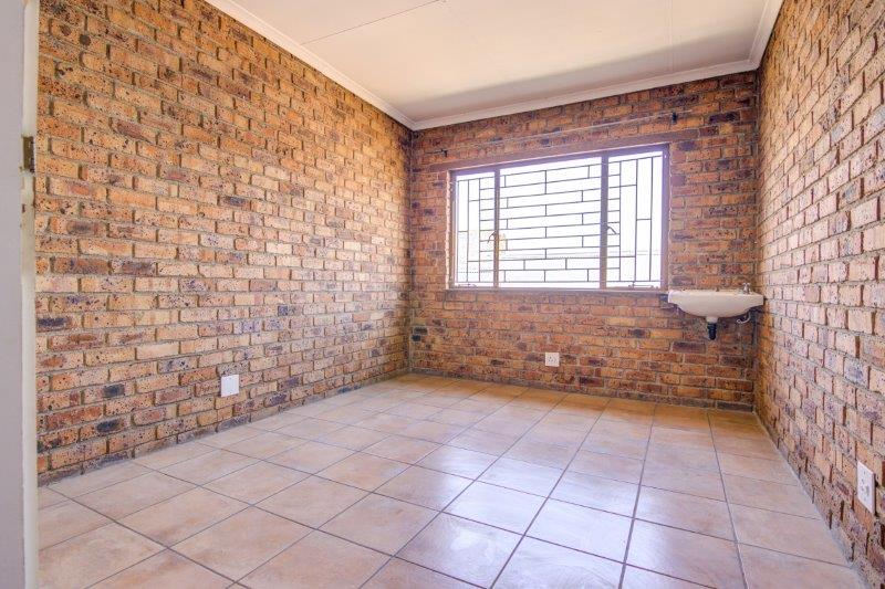 4 Bedroom Property for Sale in Pomona Gauteng