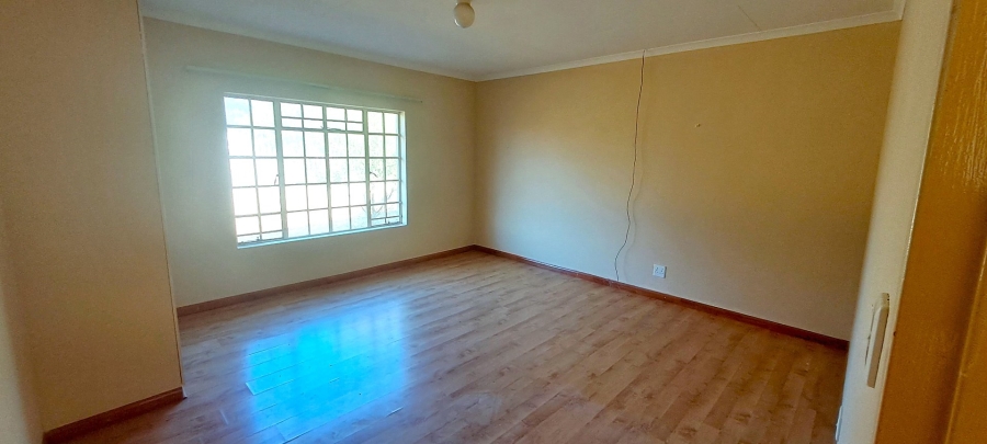 To Let 3 Bedroom Property for Rent in Glen Austin Gauteng