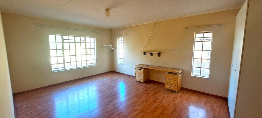 To Let 3 Bedroom Property for Rent in Glen Austin Gauteng