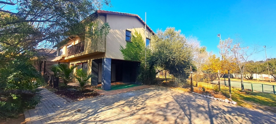 To Let 2 Bedroom Property for Rent in Glen Austin Gauteng