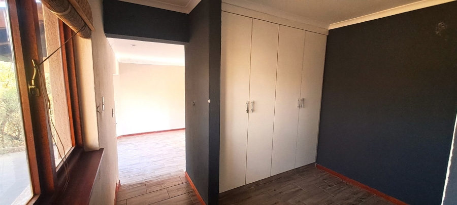 To Let 2 Bedroom Property for Rent in Glen Austin Gauteng