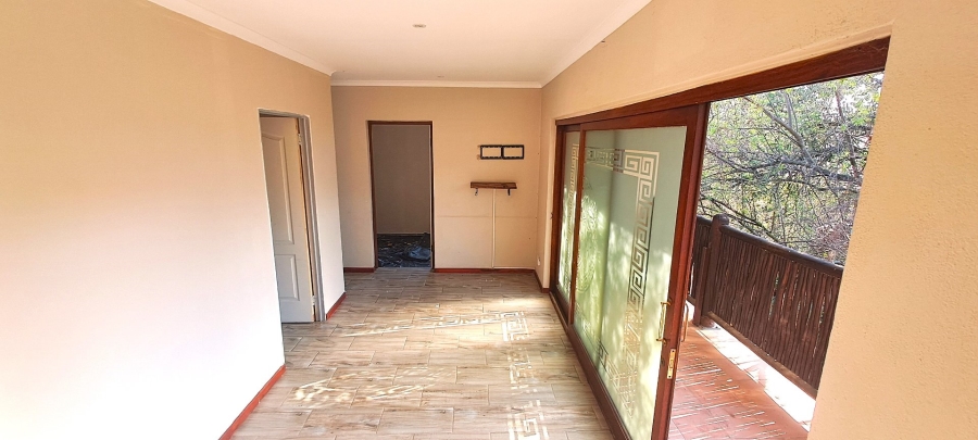 To Let 2 Bedroom Property for Rent in Glen Austin Gauteng