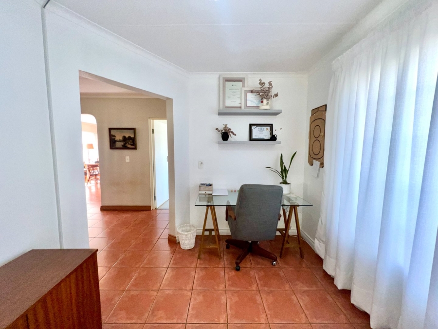 4 Bedroom Property for Sale in La Montagne Gauteng