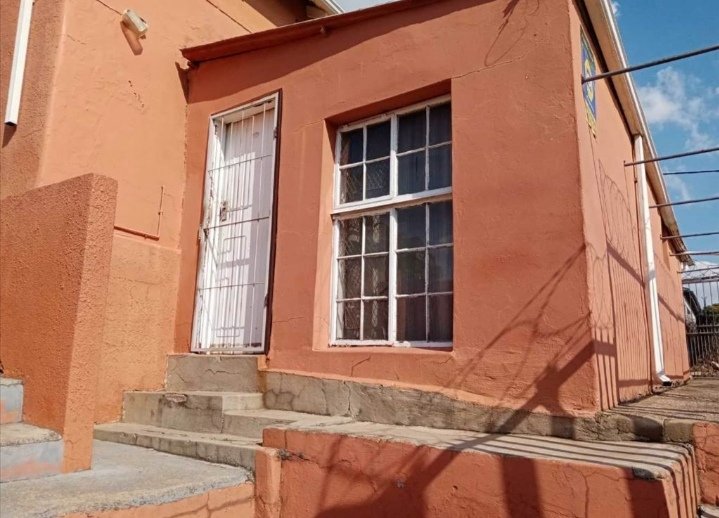 5 Bedroom Property for Sale in Brixton Gauteng