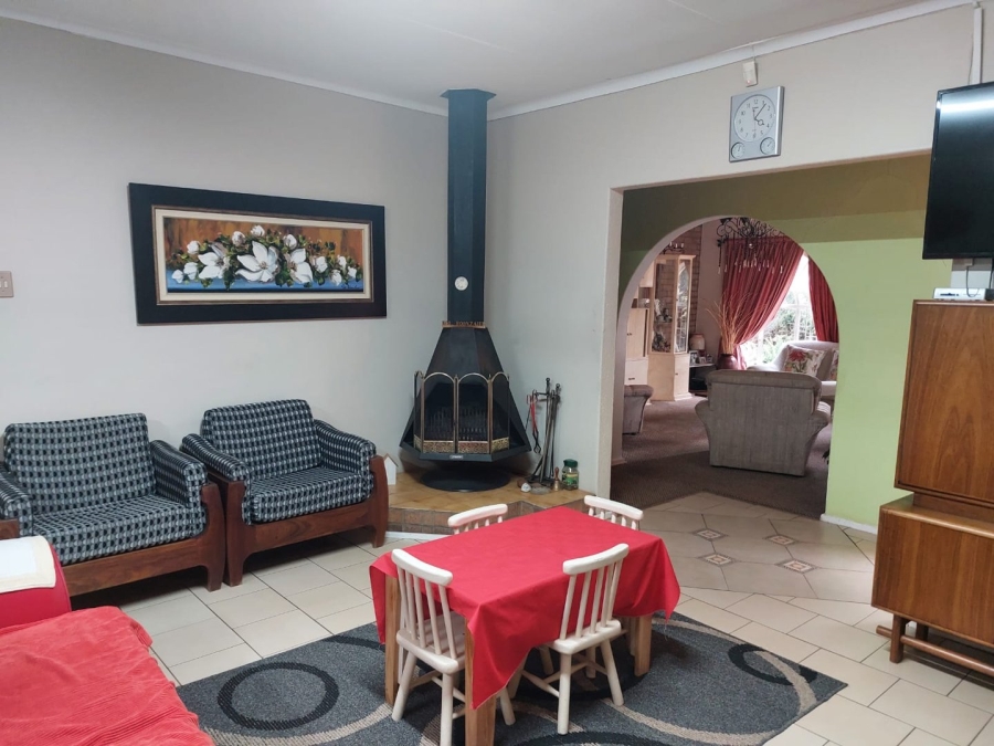 4 Bedroom Property for Sale in Westonaria Gauteng