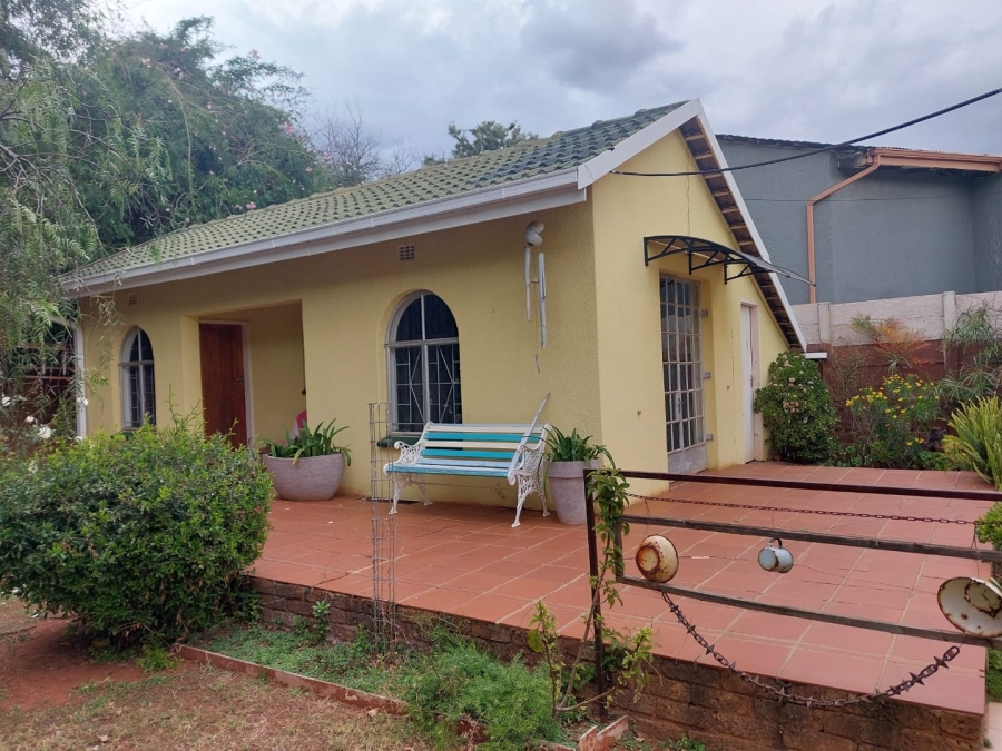 4 Bedroom Property for Sale in Westonaria Gauteng