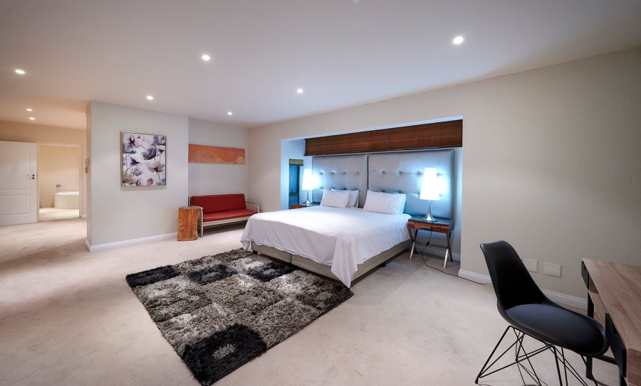 To Let 4 Bedroom Property for Rent in Sandown Gauteng
