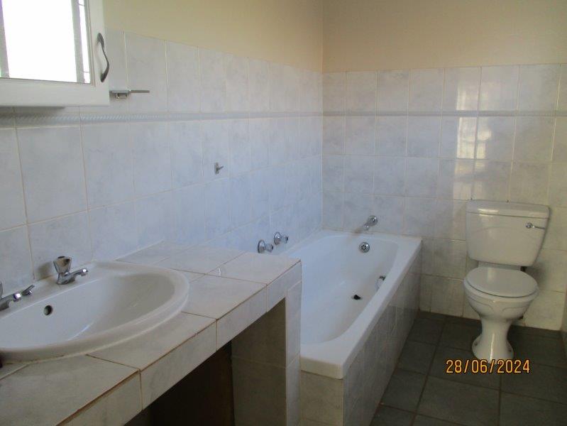 4 Bedroom Property for Sale in Suiderberg Gauteng