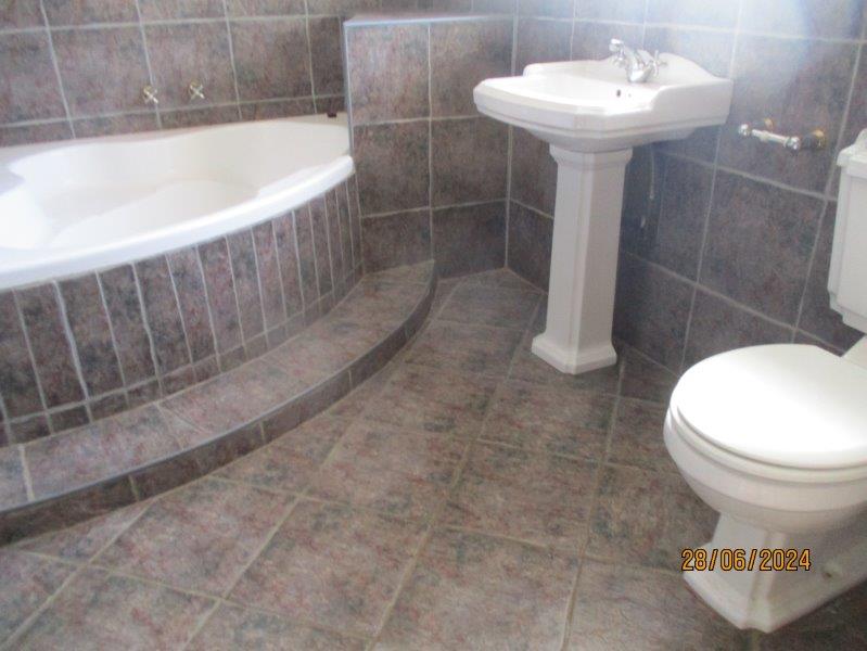 4 Bedroom Property for Sale in Suiderberg Gauteng