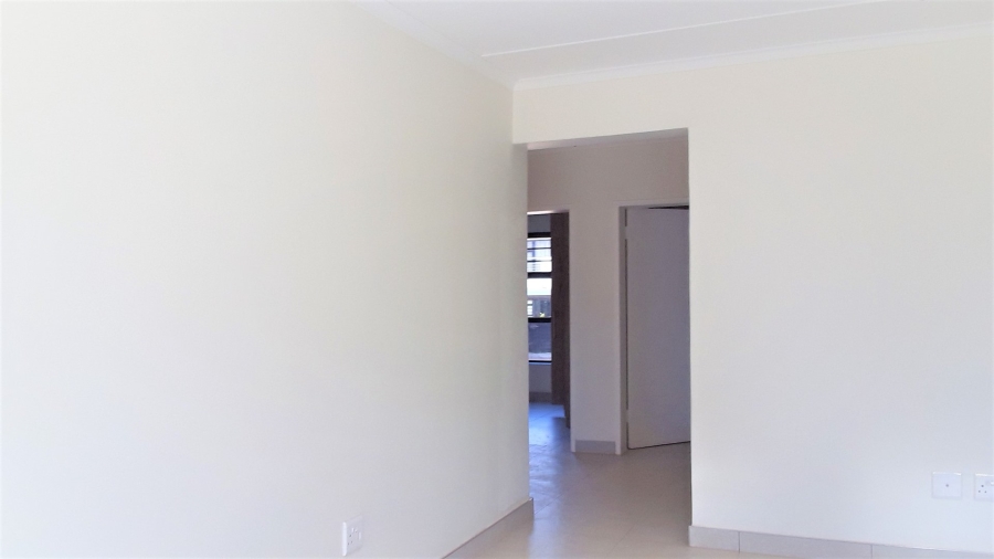 To Let 3 Bedroom Property for Rent in Glen Marais Gauteng