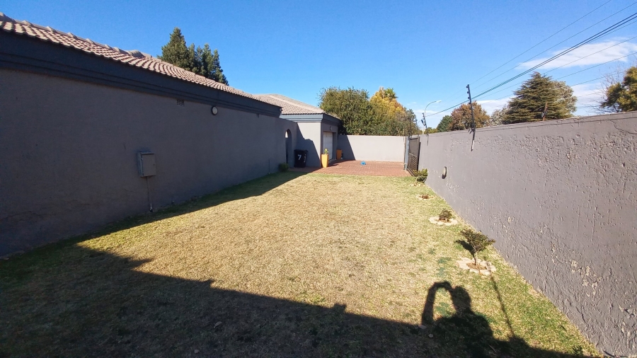 3 Bedroom Property for Sale in Witpoortjie Gauteng