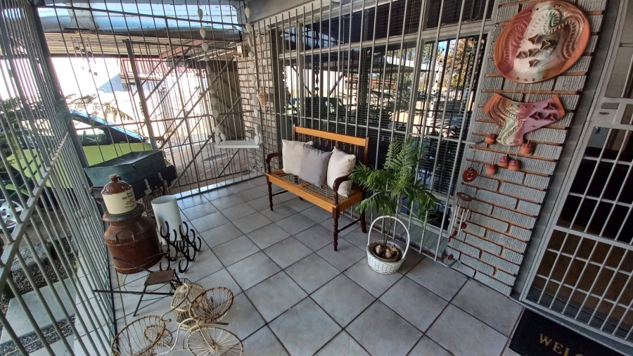 3 Bedroom Property for Sale in Witpoortjie Gauteng