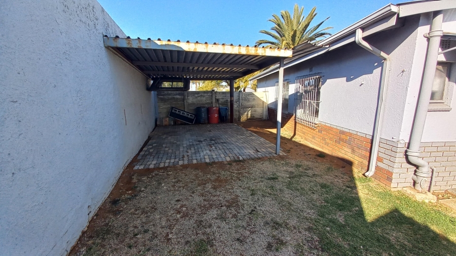 3 Bedroom Property for Sale in Witpoortjie Gauteng