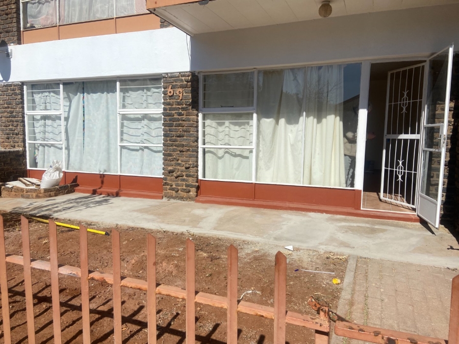 2 Bedroom Property for Sale in Wentworth Park Gauteng