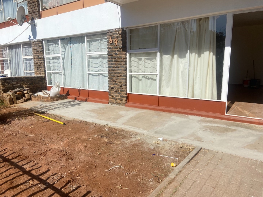 2 Bedroom Property for Sale in Wentworth Park Gauteng