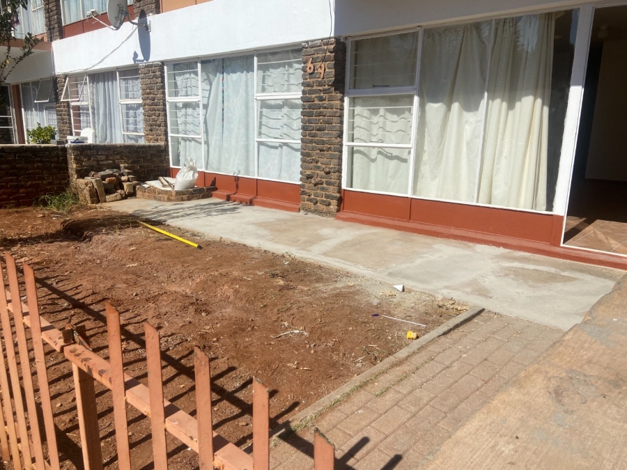 2 Bedroom Property for Sale in Wentworth Park Gauteng