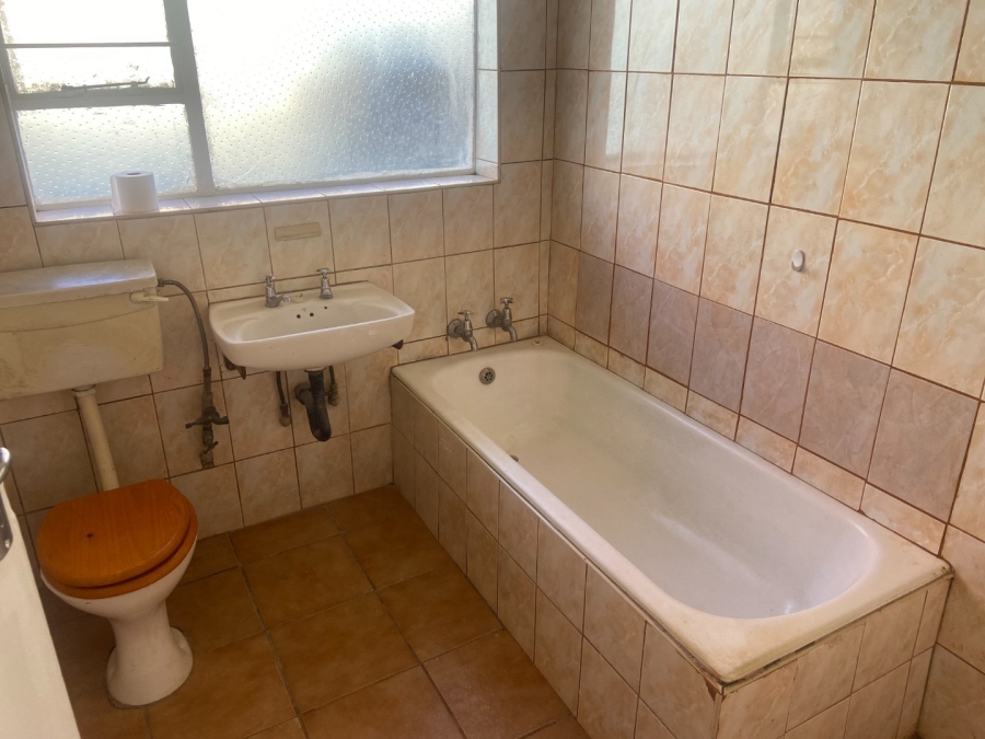 2 Bedroom Property for Sale in Wentworth Park Gauteng