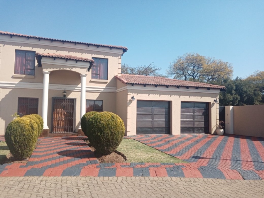 To Let 3 Bedroom Property for Rent in Theresa Park Gauteng