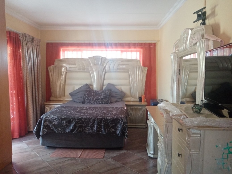 To Let 3 Bedroom Property for Rent in Theresa Park Gauteng