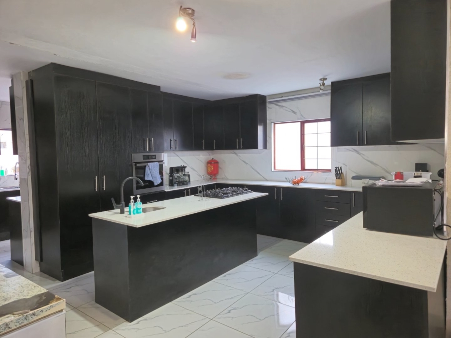 4 Bedroom Property for Sale in Silver Stone Country Estate Gauteng