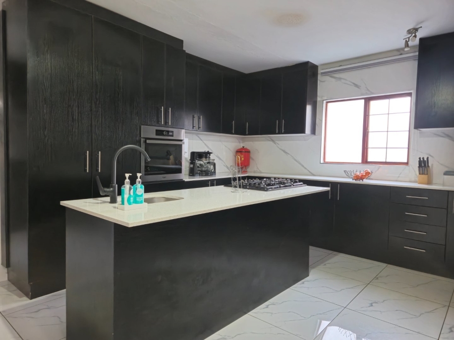 4 Bedroom Property for Sale in Silver Stone Country Estate Gauteng