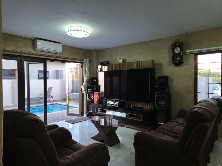 4 Bedroom Property for Sale in Silver Stone Country Estate Gauteng