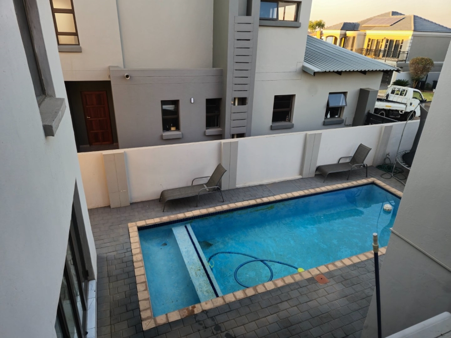 4 Bedroom Property for Sale in Silver Stone Country Estate Gauteng