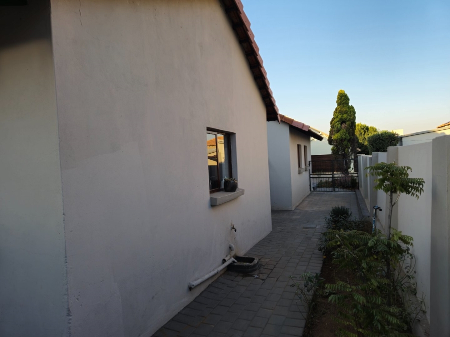 4 Bedroom Property for Sale in Silver Stone Country Estate Gauteng