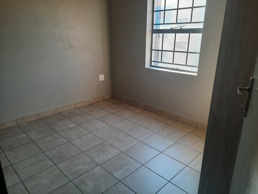 2 Bedroom Property for Sale in Montana Tuine Gauteng