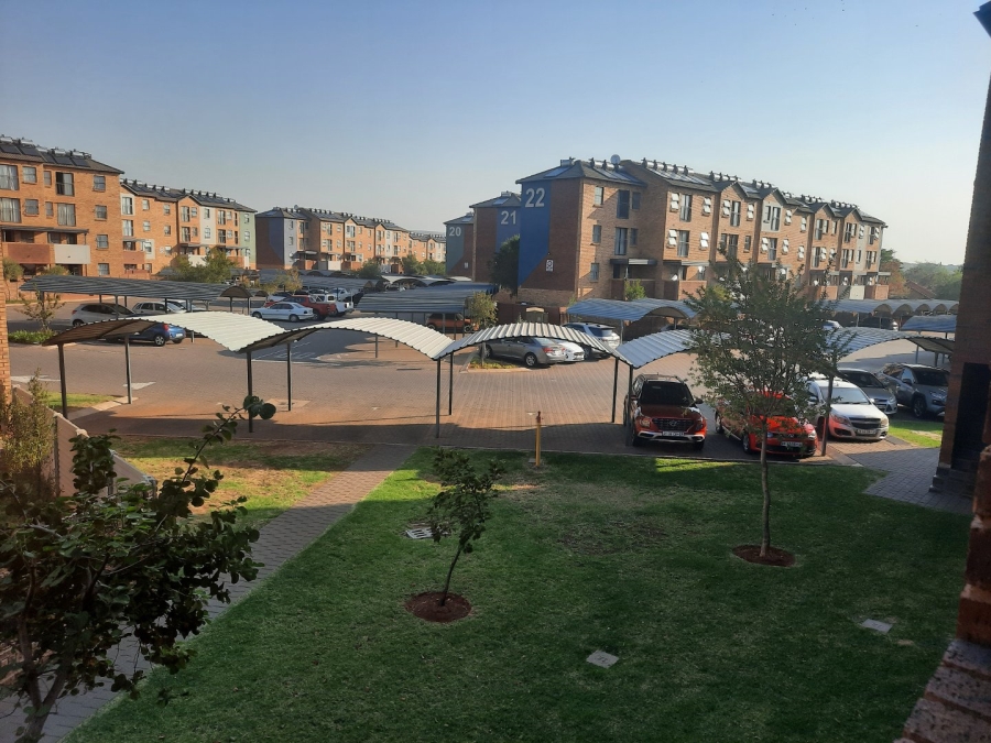 2 Bedroom Property for Sale in Montana Tuine Gauteng