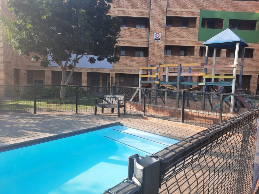 2 Bedroom Property for Sale in Montana Tuine Gauteng