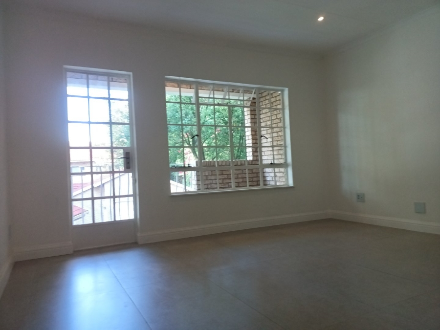 To Let 3 Bedroom Property for Rent in Hyde Park Gauteng