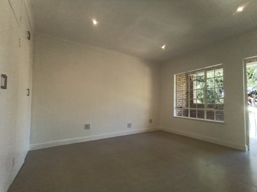 To Let 3 Bedroom Property for Rent in Hyde Park Gauteng