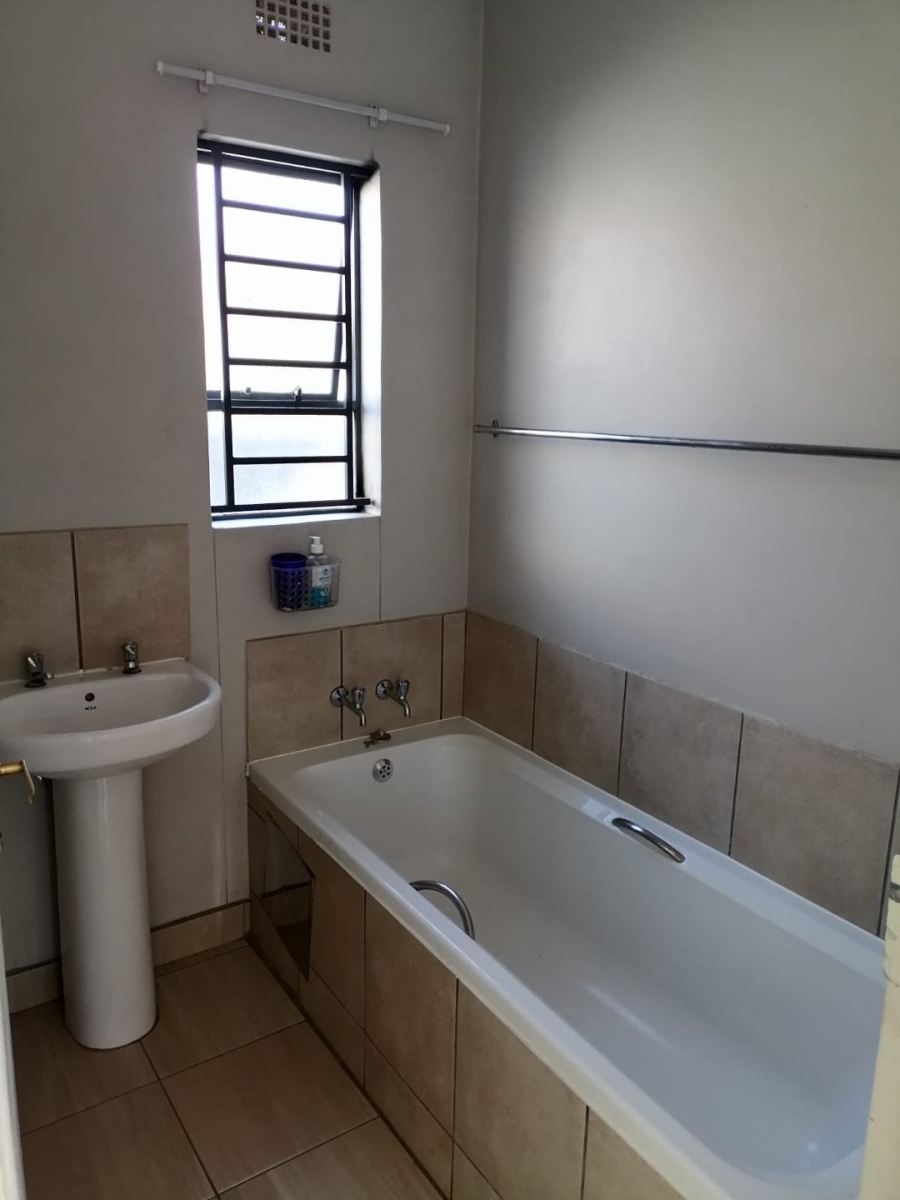 3 Bedroom Property for Sale in Riverside View Gauteng