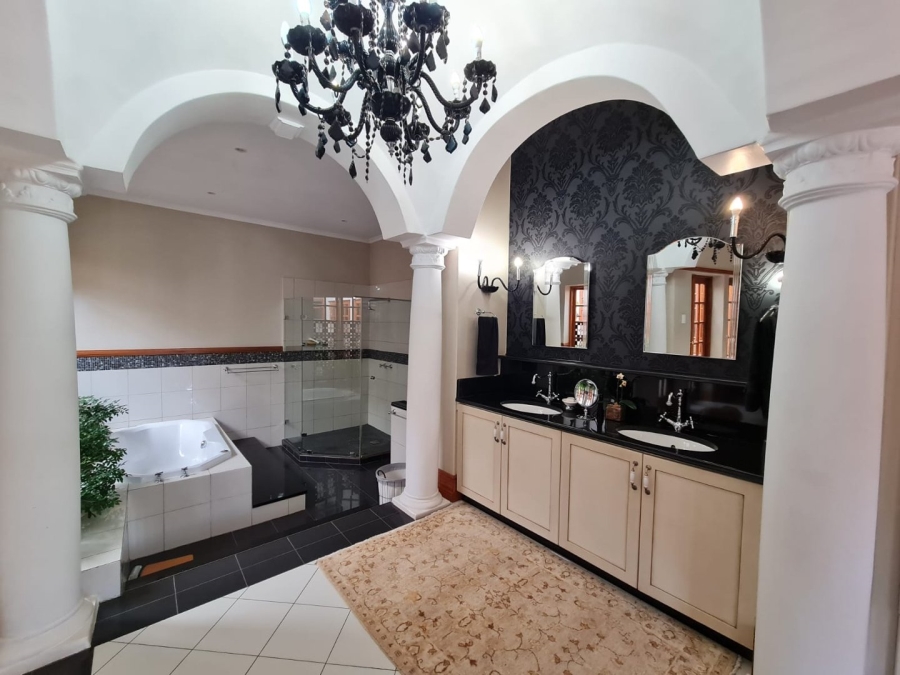 5 Bedroom Property for Sale in Irene Gauteng