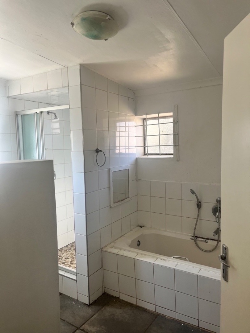 To Let 3 Bedroom Property for Rent in Marister Gauteng