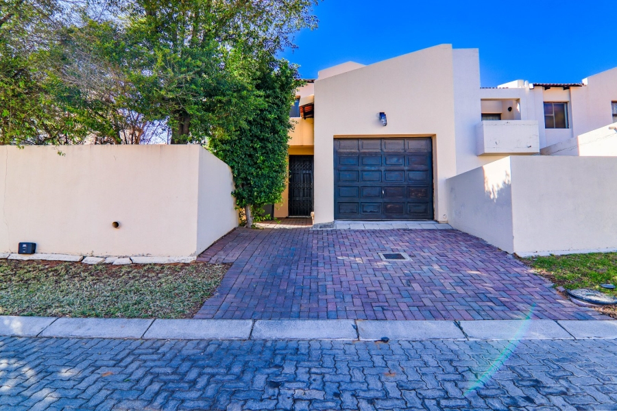 3 Bedroom Property for Sale in Fourways Gauteng