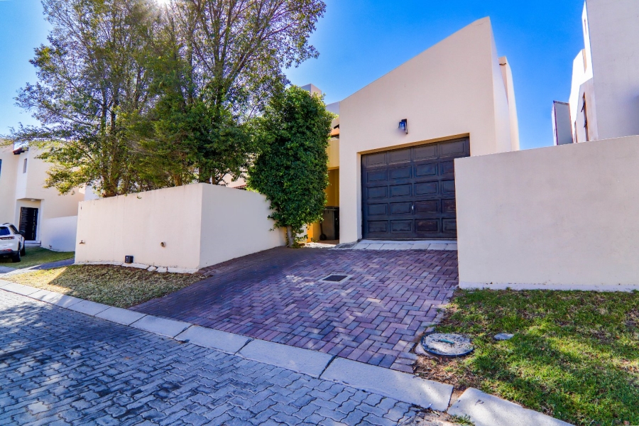 3 Bedroom Property for Sale in Fourways Gauteng