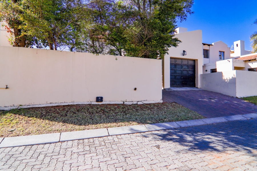 3 Bedroom Property for Sale in Fourways Gauteng