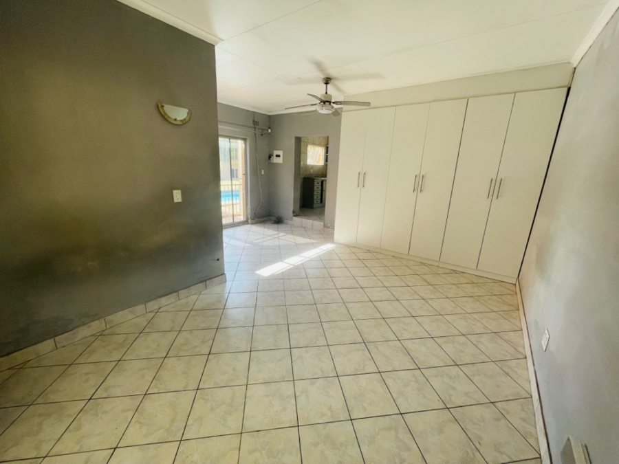 To Let 1 Bedroom Property for Rent in Allen Grove Gauteng